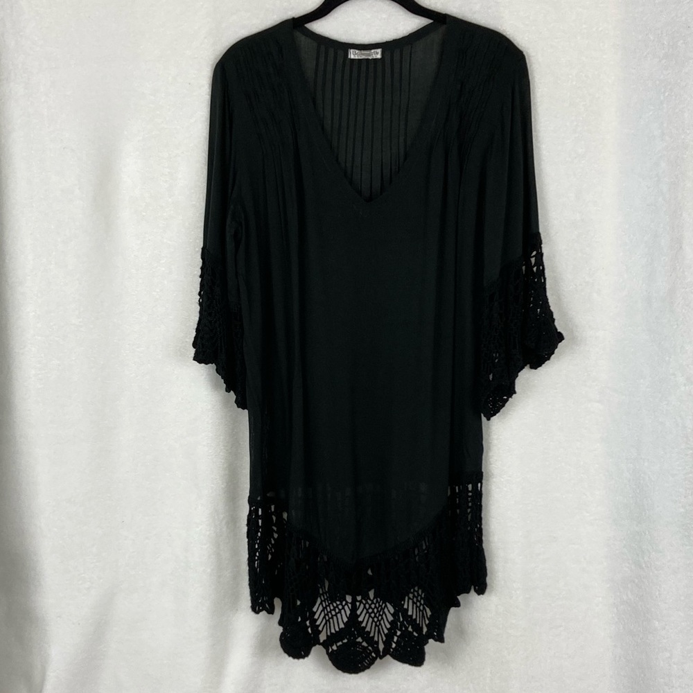 Baik Baik Women’s Black Crochet Edge Swim Cover